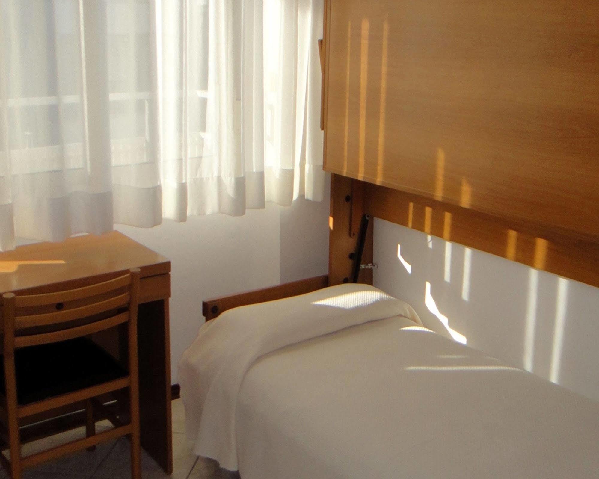 Hotel Caesar Bed And Breakfast Milano Marittima Esterno foto