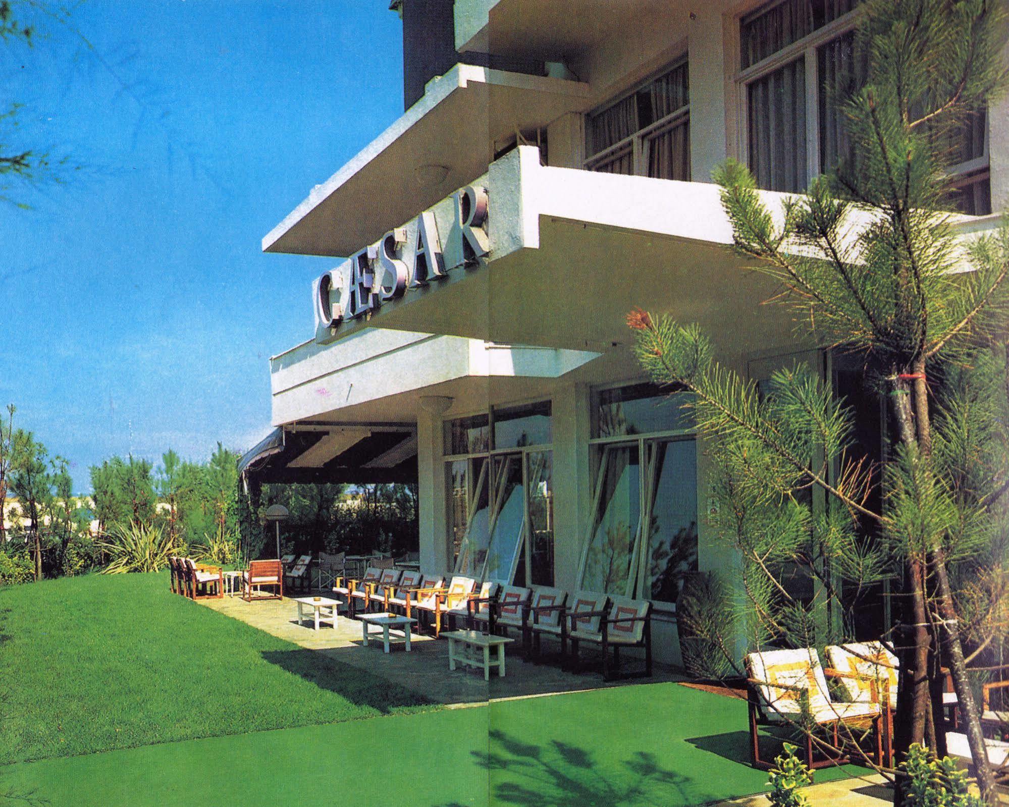 Hotel Caesar Bed And Breakfast Milano Marittima Esterno foto